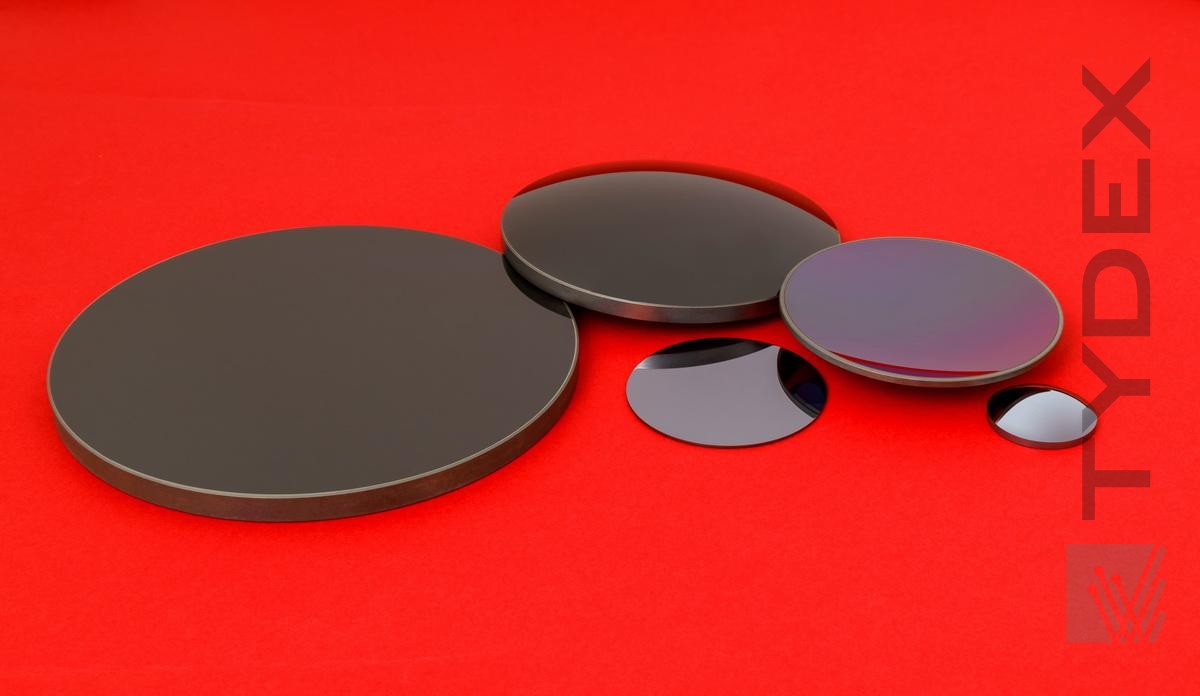 Silicon Elements for IR Objective Lenses